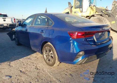 2024 Kia Forte Lxs z USA, uszkodzony, nr VIN 3KPF24AD9RE757108